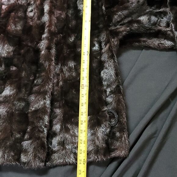 Beautiful Vintage Woman's Mink Waist Length Jacket - Picture 11 of 13